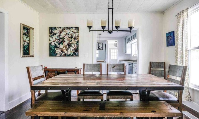 Hector House | Perfect location for exploring Seneca Lake!