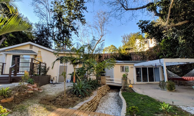 Beverly Glen House | Private Hillside 2 Units near Bel Air & UCLA with Patio & Garden + Parking