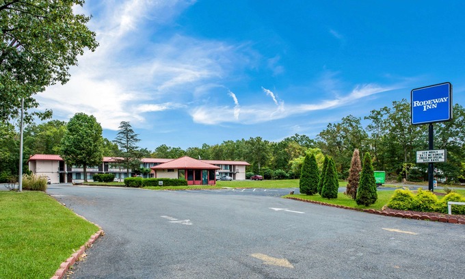 Winslow Hotel | Rodeway Inn Hammonton