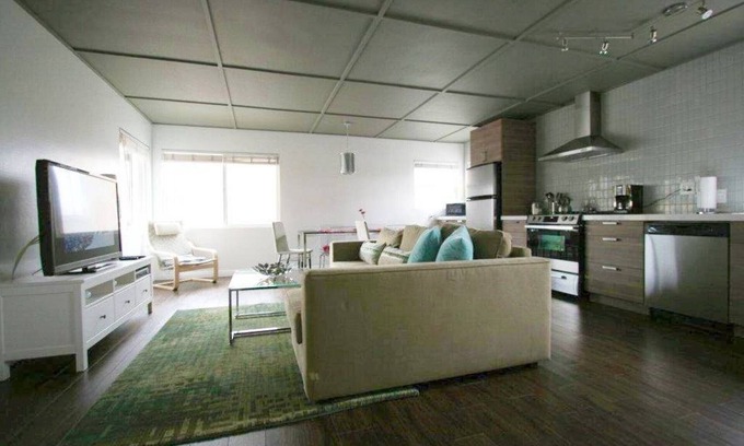 Santa Ana Heights Apartment | Seashore Drive Beauty steps to sand