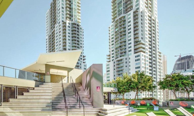 Downtown Miami Apartment | Stay High! Stay in the Sky! Exclusive Miami Condo!