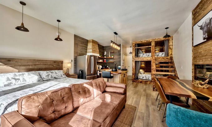 Zephyr Cove Apartment | Studio flat ∙ 1 bedroom ∙ 6 guests