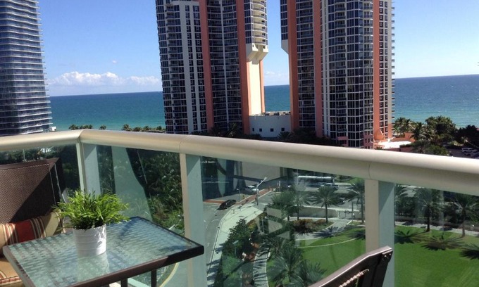 Sunny Isles Beach Apartment | Sunny Isles Aparment