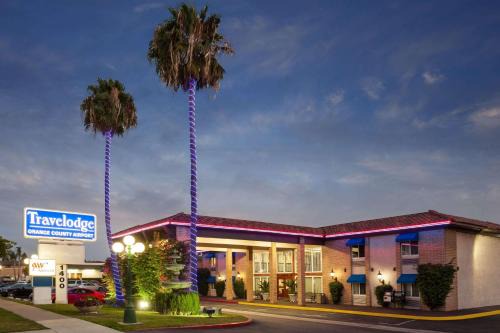 East Side Costa Mesa Hotel | Travelodge by Wyndham Orange County Airport/Costa Mesa