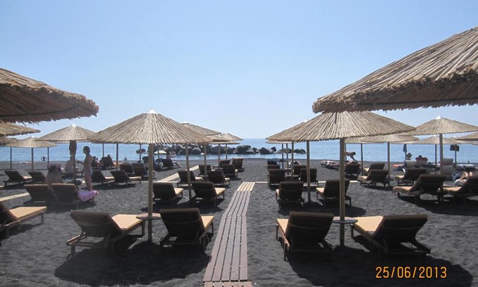 Kamari Apartment | Villa Gambas Beach Studios