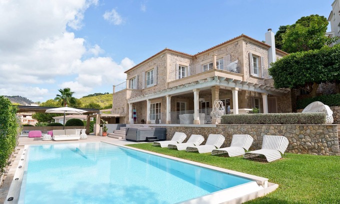 Camp de Mar Villa | Villa 'Oasis Del Mar - Splendid' with Sea View, Wi-Fi and Air Conditioning