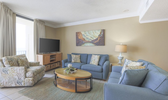 Orange Beach Condo | WEEKLY SPECIALS! Phoenix VIII 3BR Condo on the BEACH!