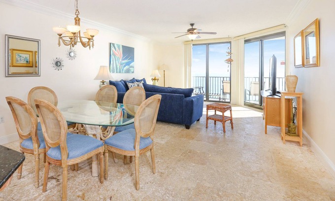 Orange Beach East Condo | *WEEKLY SPECIALS!* Phoenix X - Top Floor - 3 BR 3 BA!