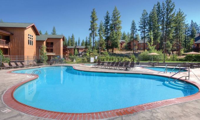 Round Hill Village Condo | Wyndham South Shore | Two 3BR/2BA Suites