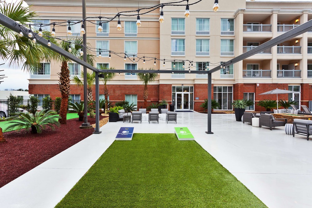 Dothan Hotel | DoubleTree by Hilton Dothan, Al