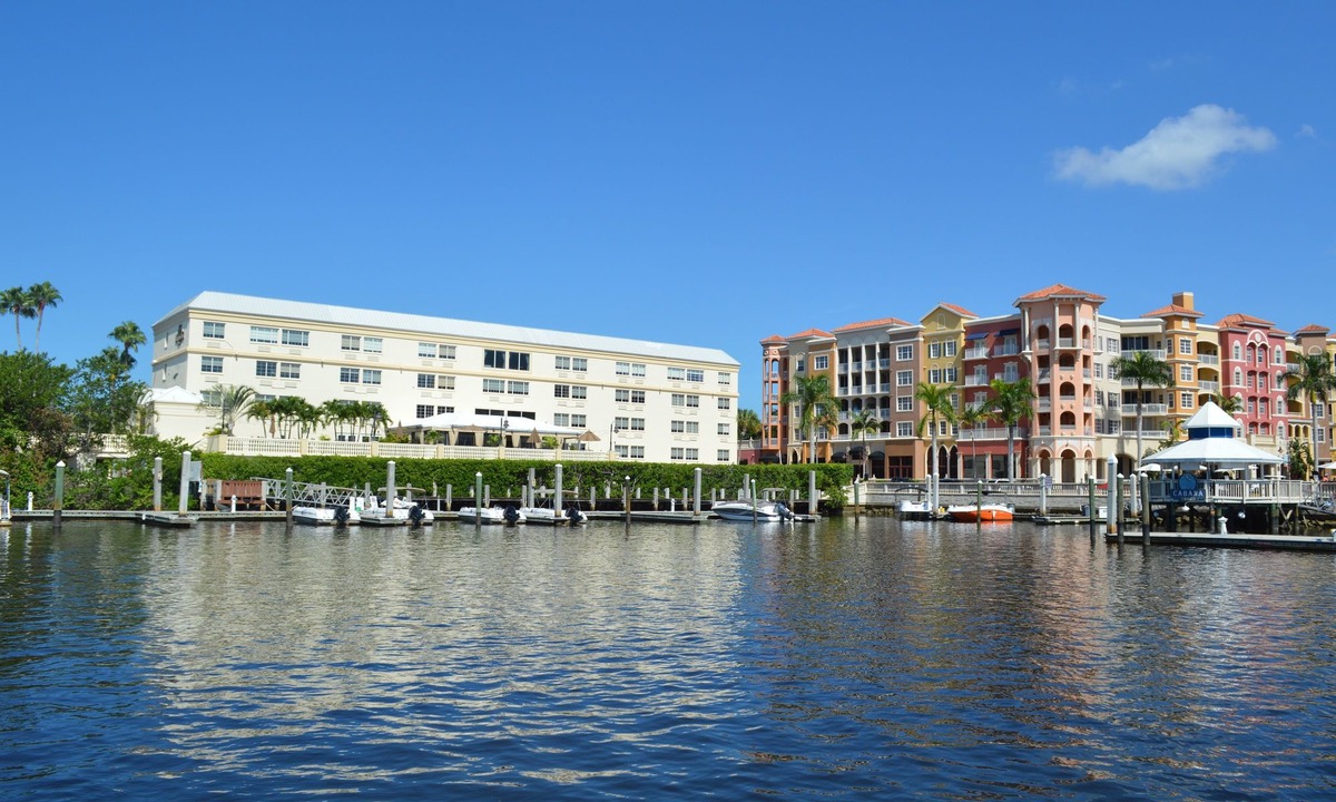 Redevelopment Area Hotel | Bayfront Inn 5th Avenue