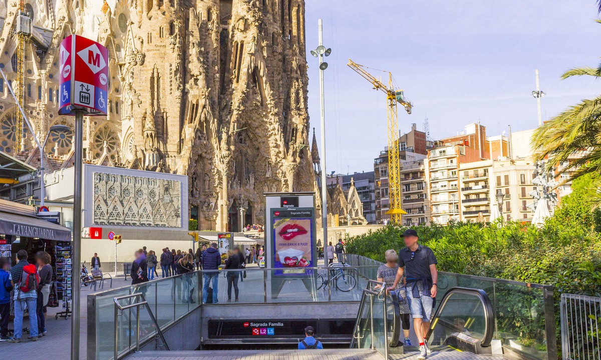 La Sagrada Familia Hotel | Apart-Suites Hostemplo
