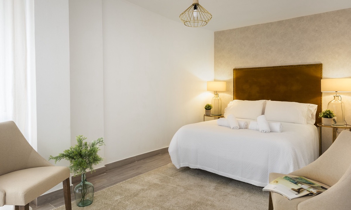 Centro Apartment | Genteel Home Plaza de las Flores