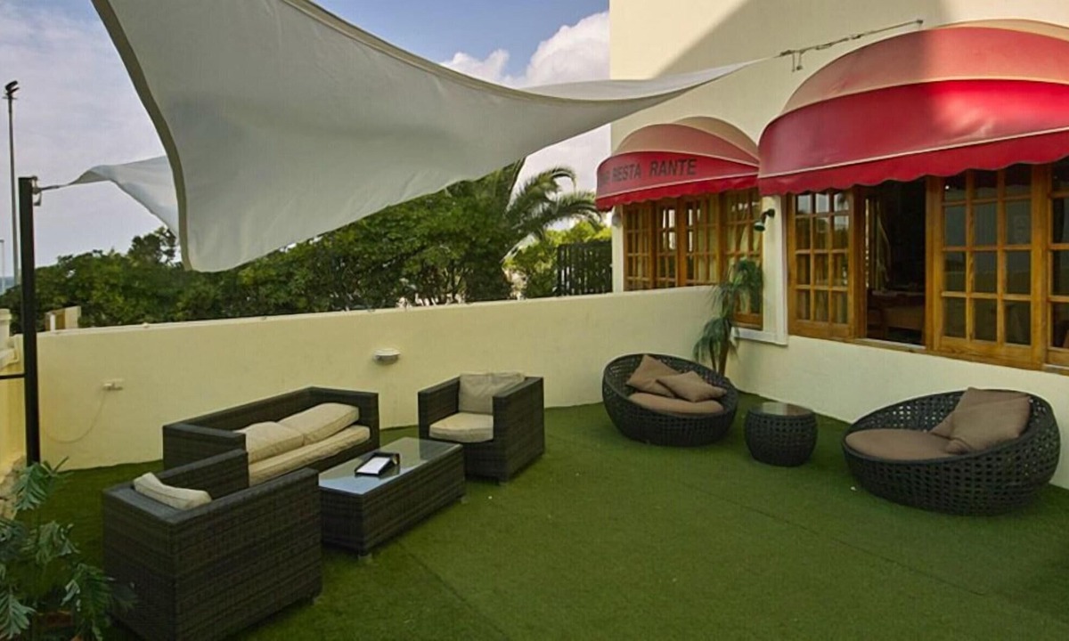 San Antonio Bay Apartment | Bahia de San Antonio