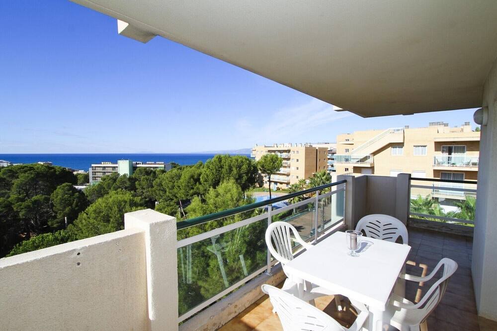 Cap de Salou Apartment | Beautiful apartment with sea views, parking and pool - Turismar