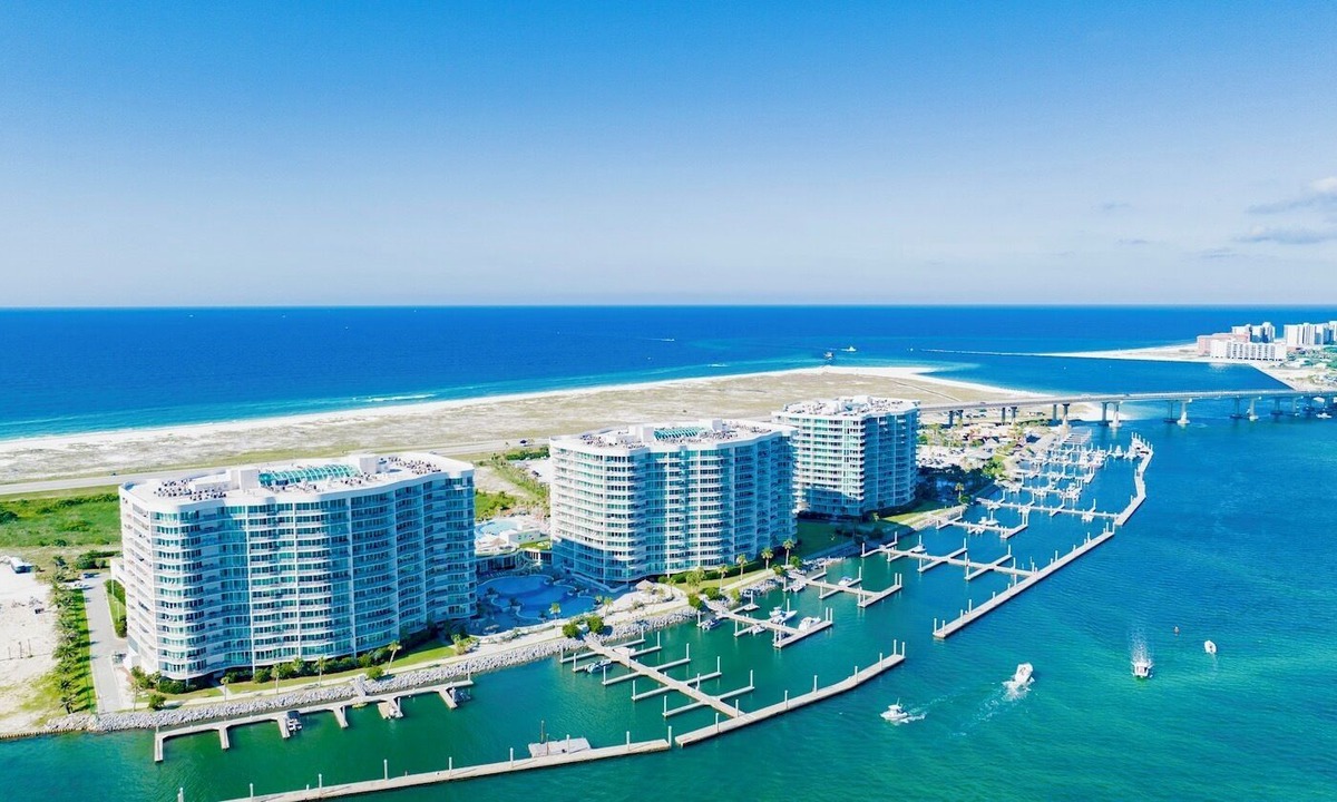 Orange Beach East Condo | Caribe Resort C811 | Orange Beach AL