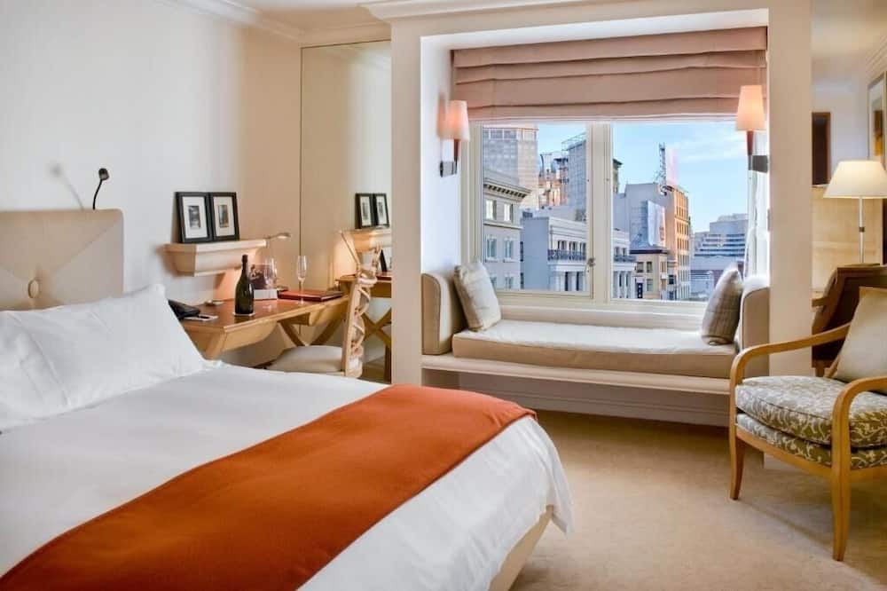 Union Square Apartment | Deluxe King Room Near Apple Union Square SAN