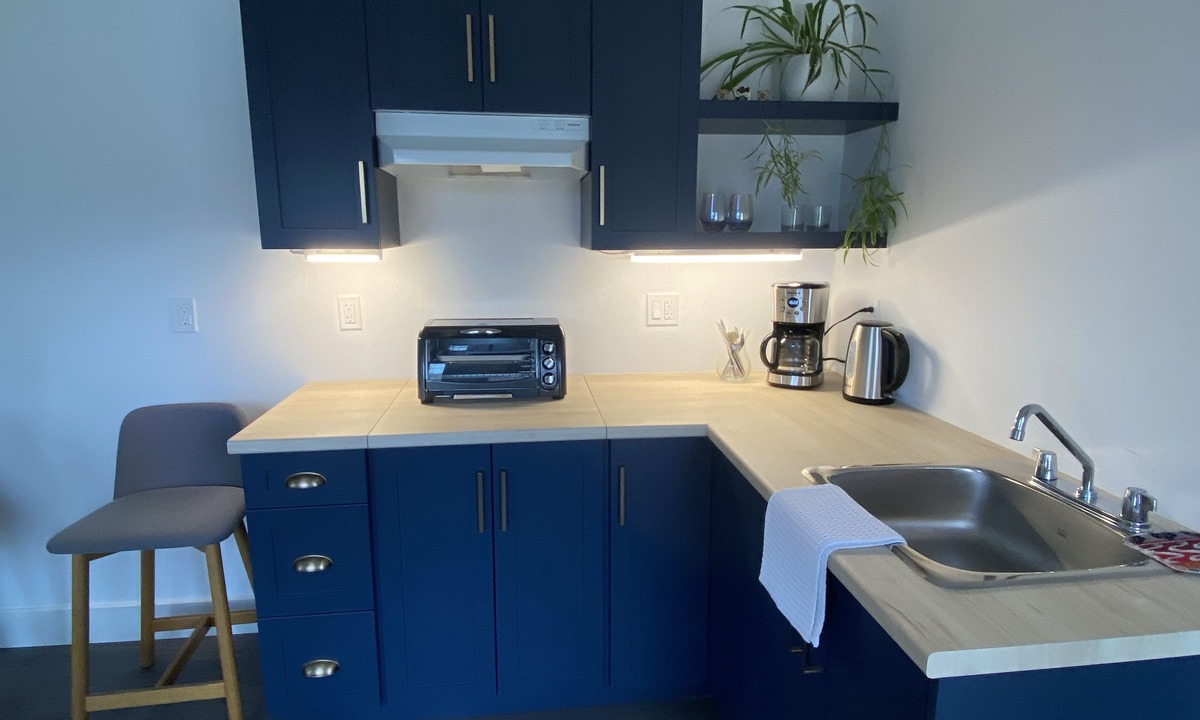 Guelph/Eramosa Cabin | The Celestial Nest tiny home- everything you need to get away