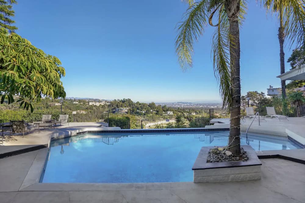 Bel Air House | Explosive City Views at Villa Fontante