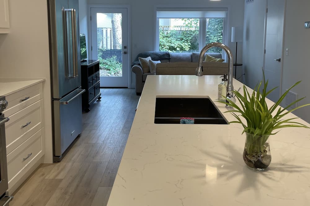 Guelph House | 3 Bed, 3 Bath New Townhouse