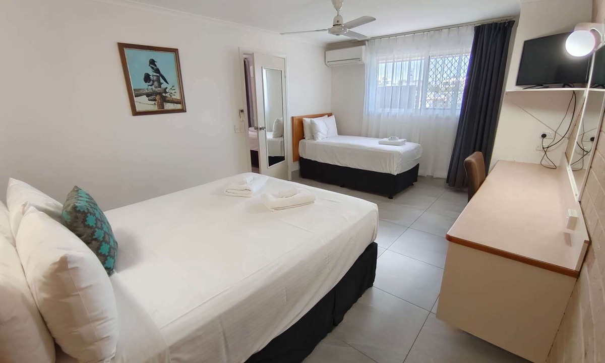 Pialba Hotel | Ambassador Motor Lodge