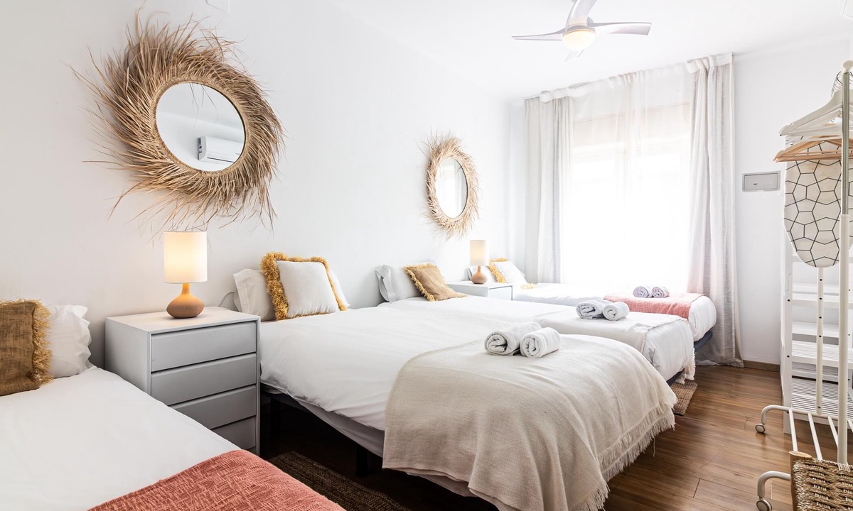 La Trinidad Apartment | Malaga Holidays City Center 6 bedrooms & Terrace