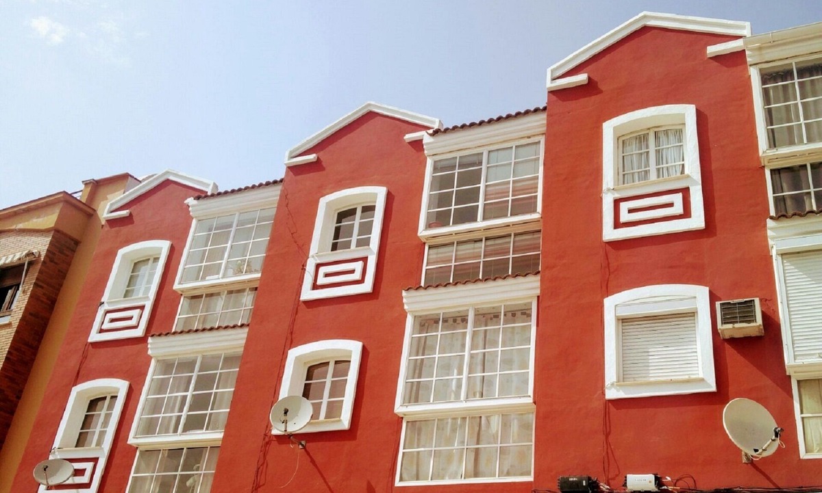 Pedregalejo Playa Apartment | BEAUTIFUL APARTMENT NEXT TO THE BEACH AND 15 MIN BUS TO THE HISTORICAL CENTER D