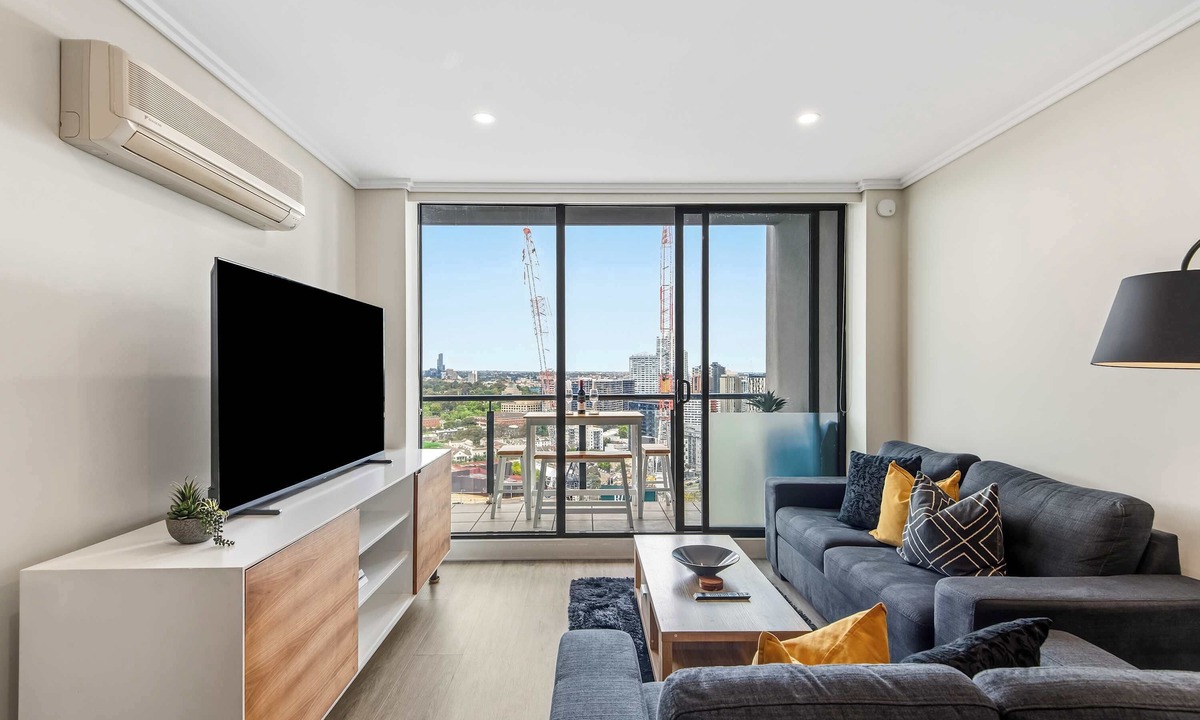 Southbank Apartment | Skyline Escape Melbourne| Pool,Gym & Walk to Crown