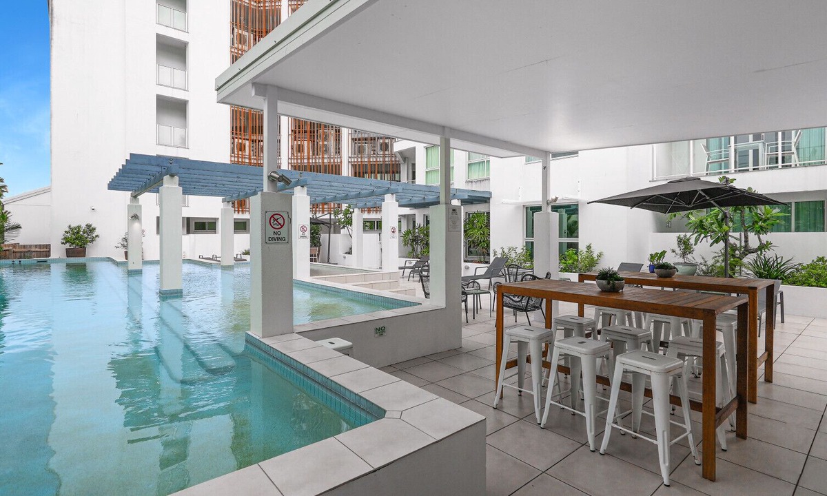 Cairns North Apartment | Coralside One-Bedroom City Getaway