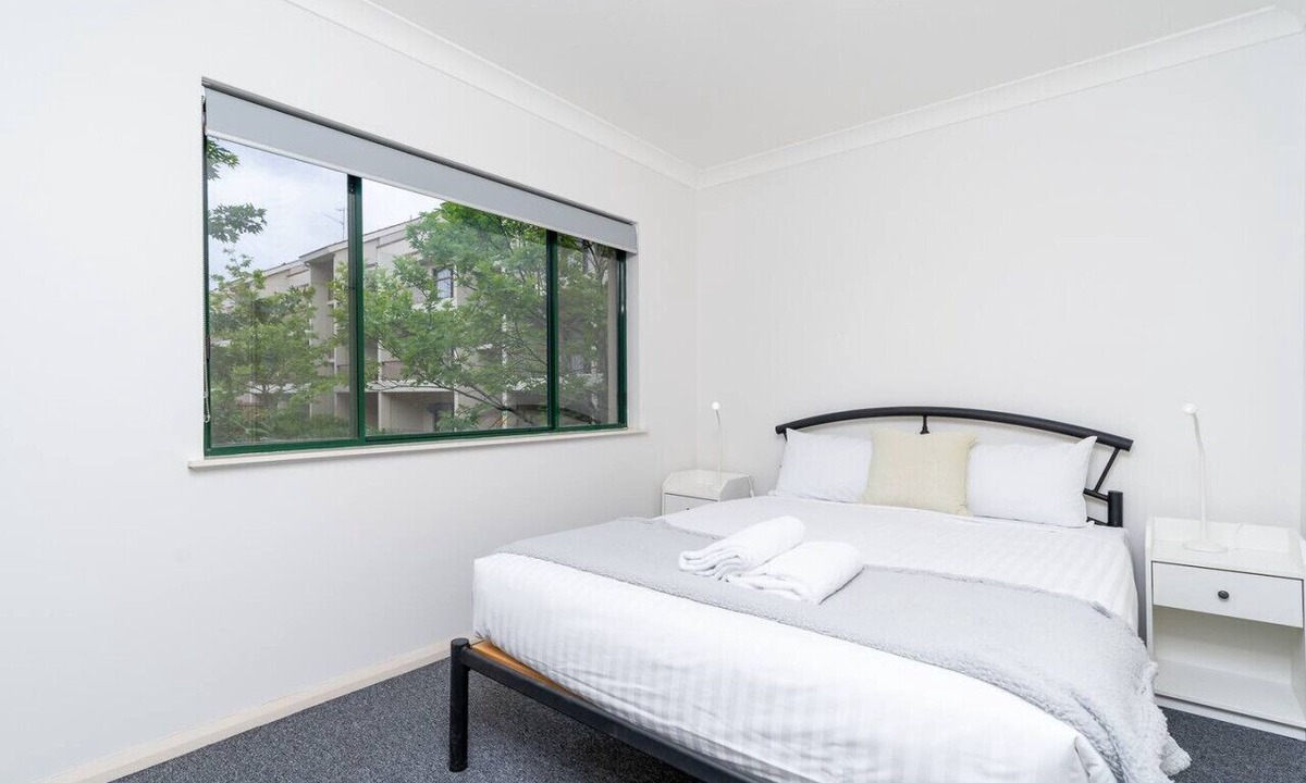 Reid Apartment | 2BR Apartment Close to Glebe Park & Canberra City