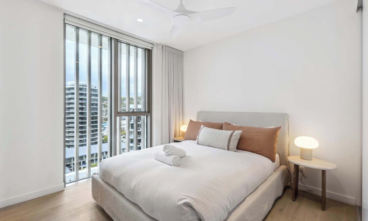 Burleigh Heads Apartment | Picasso by Khove