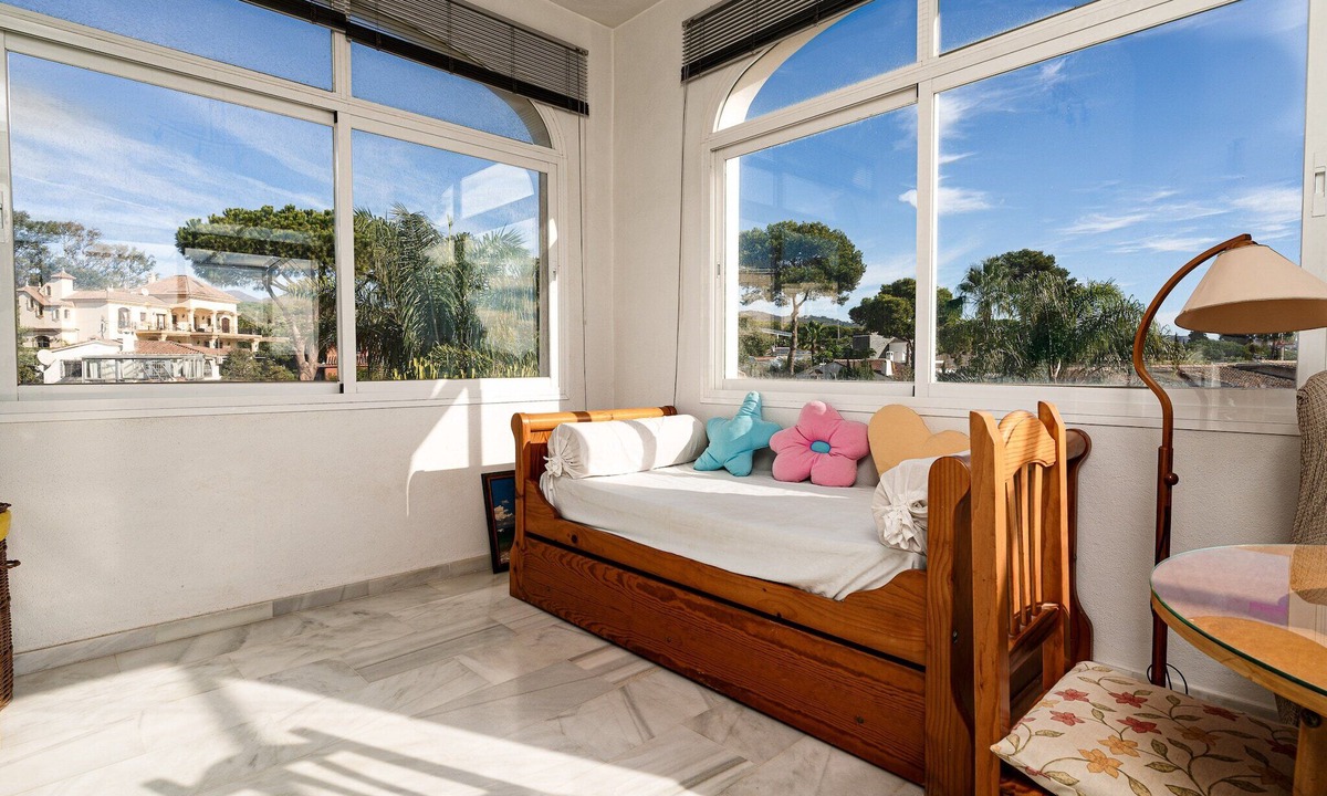Urbanizacion Costabella Apartment | Apartment in Marbella near Costabella Beach
