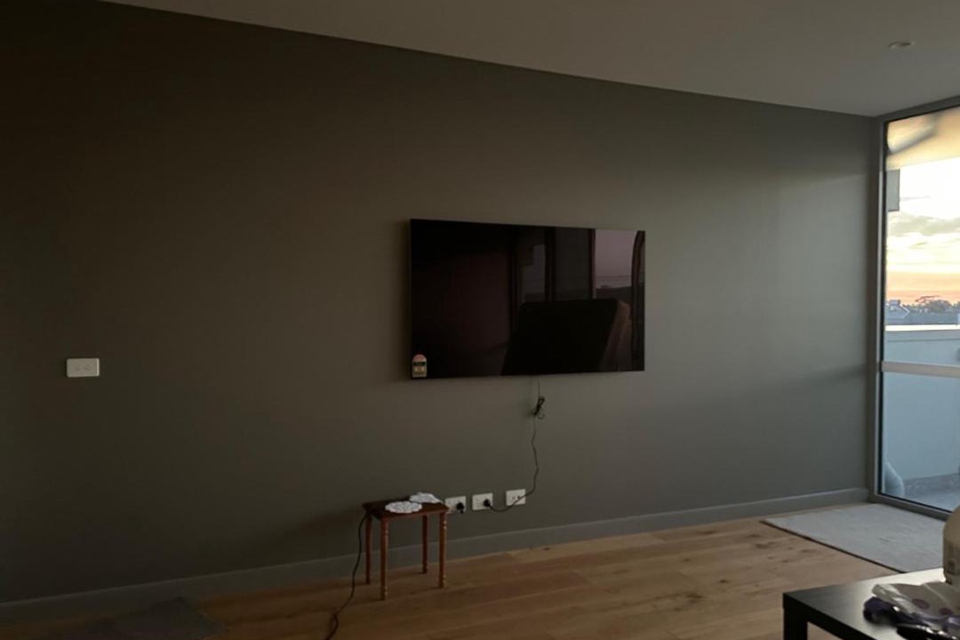 Pascoe Vale Apartment | stunning three bedroom penthouse 10 min to the airport city view