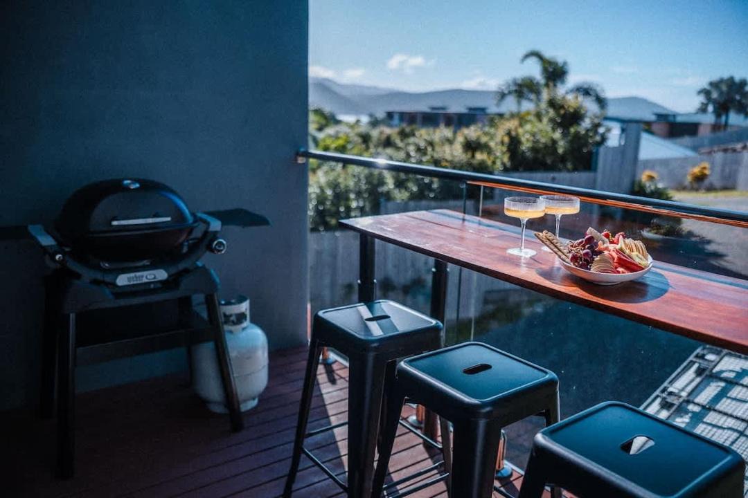 Airlie Beach Apartment | The Shell Shack on Whisper Bay