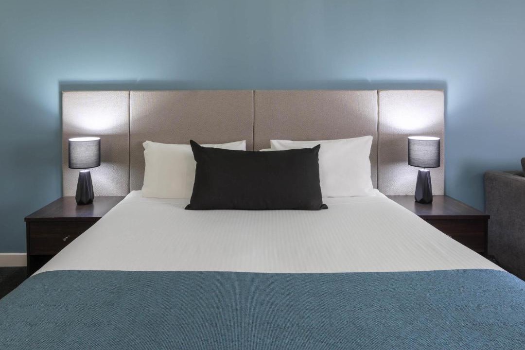Melton South Hotel | Mantra Melbourne Melton