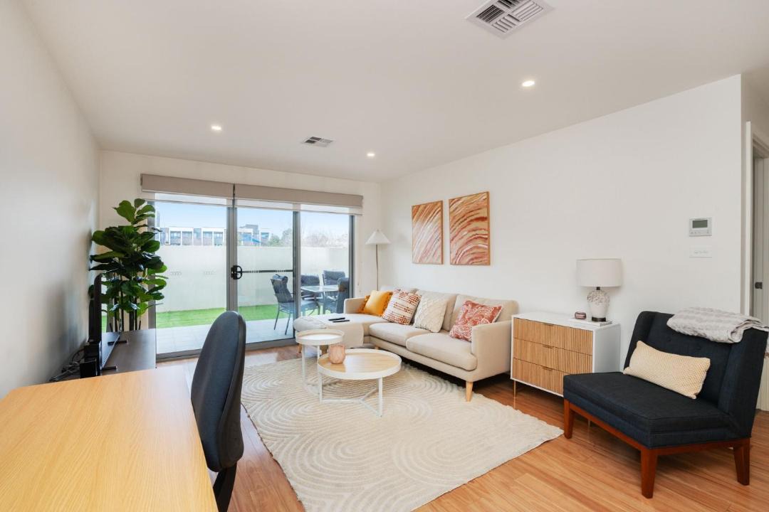 Wright Apartment | Ground Level 1-Bed: Courtyard & Alfresco Dining