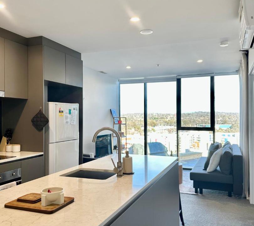 Belconnen Apartment | New & Rated Free Spa, Gym, Parking & More