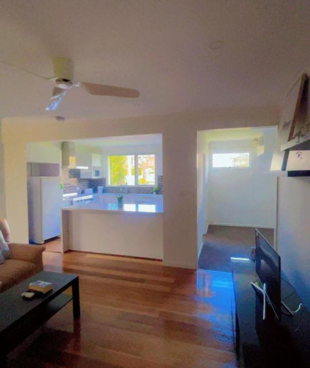 Manuka House | Modern 3BR home, Close to parliament , Canberra
