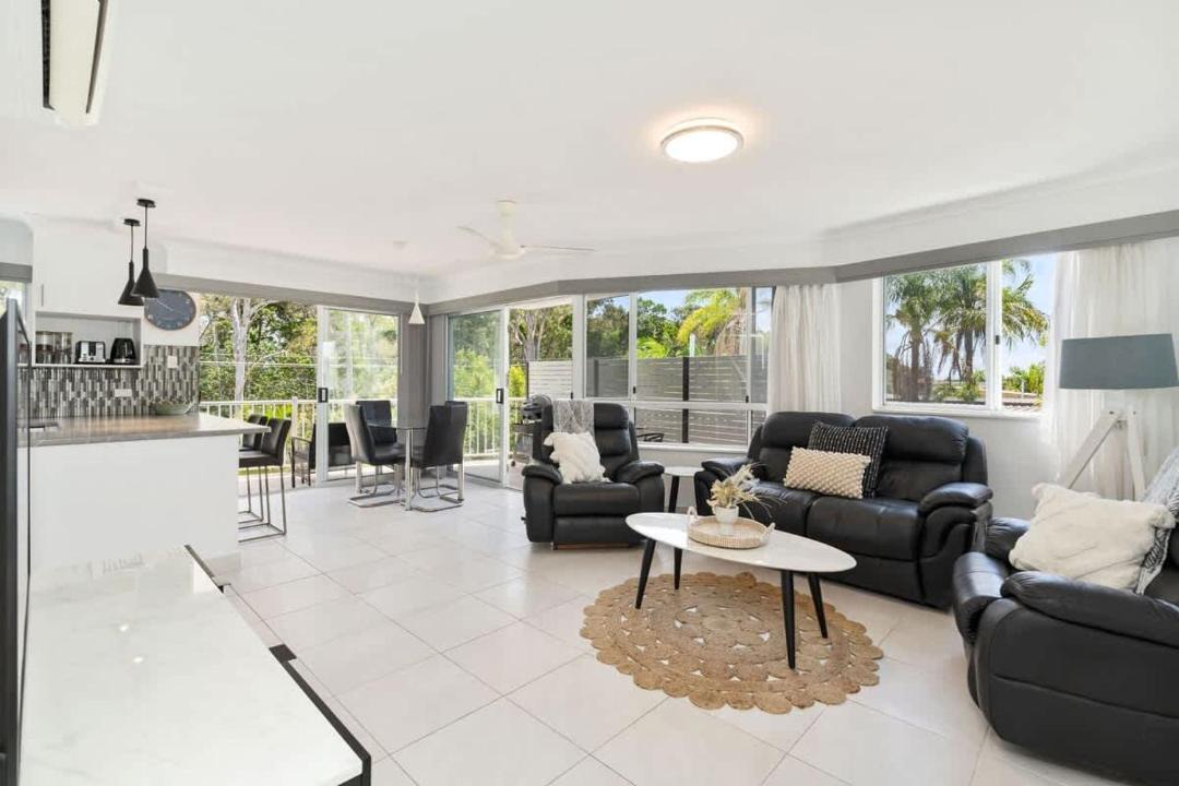 Torquay Apartment | Bay View Rooftop Escape