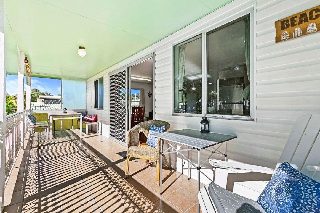 Traviston House | OceanViews on Burrum Up