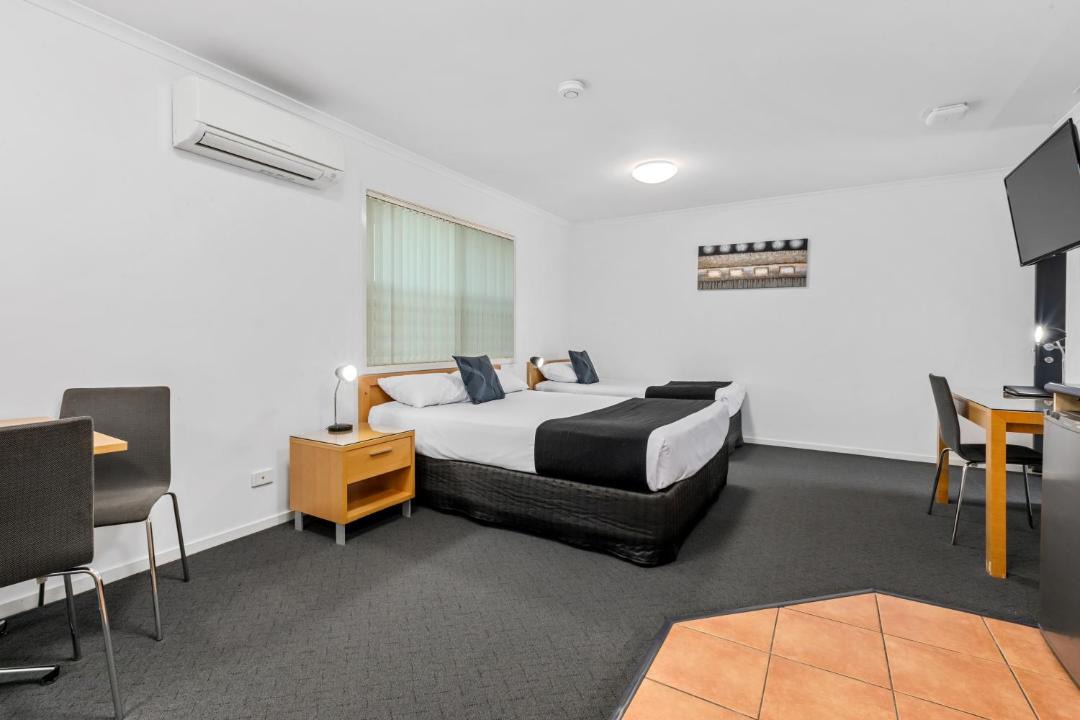 Hillcrest Hotel | Browns Plains Motor Inn