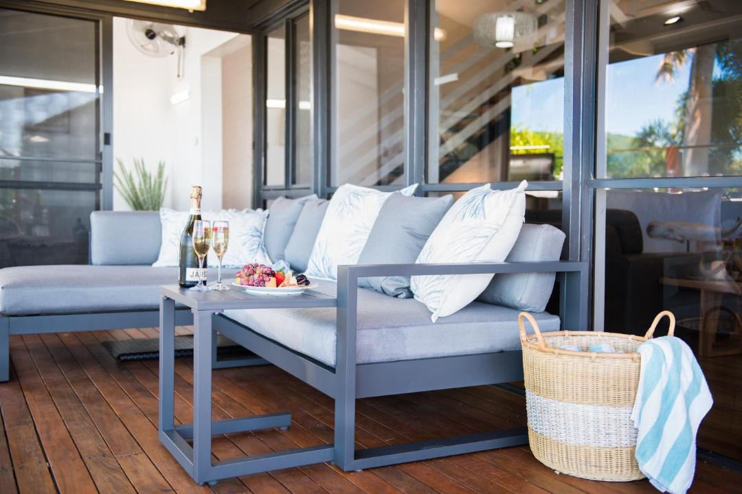 Shute Harbour House | Coral Sea Pearl