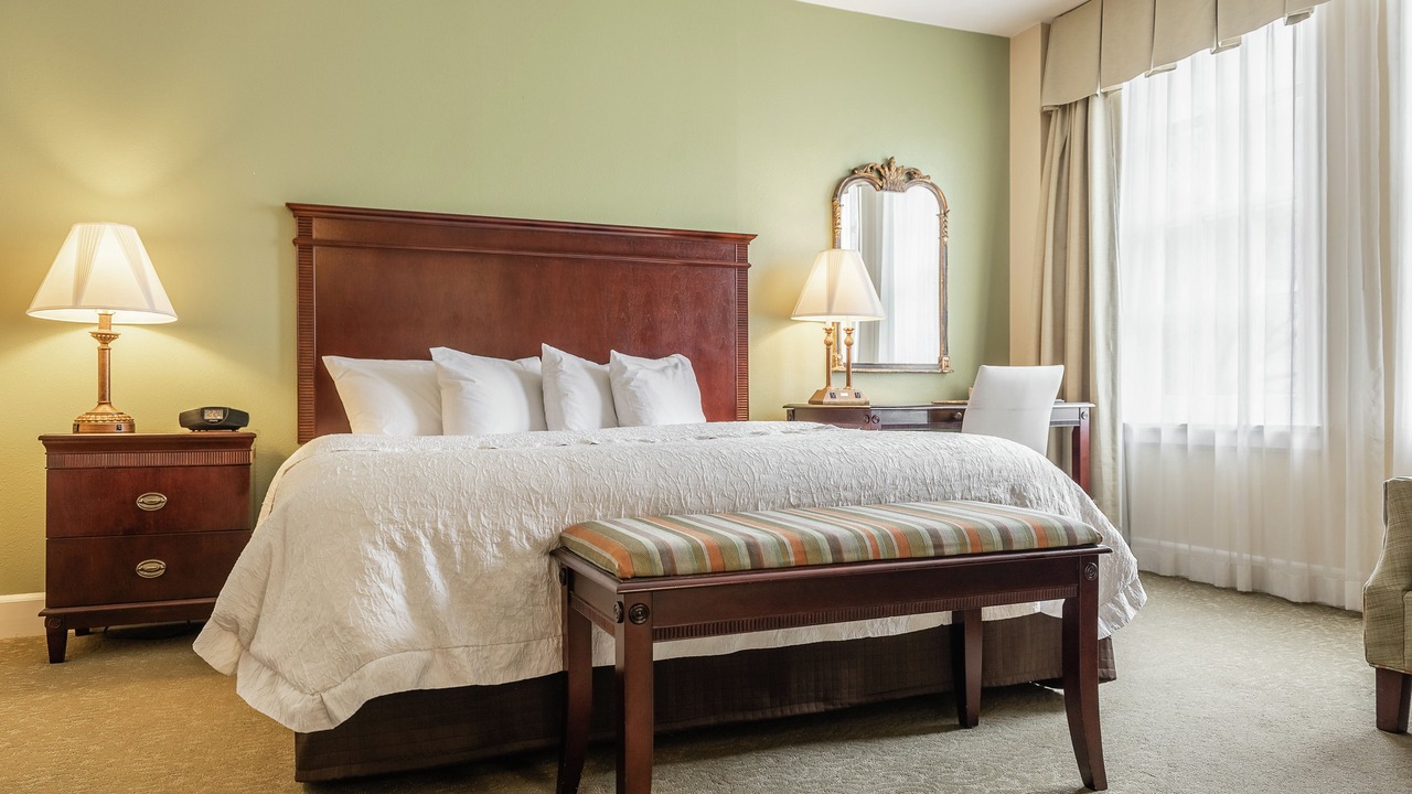 Photo of Bedroom in Central City