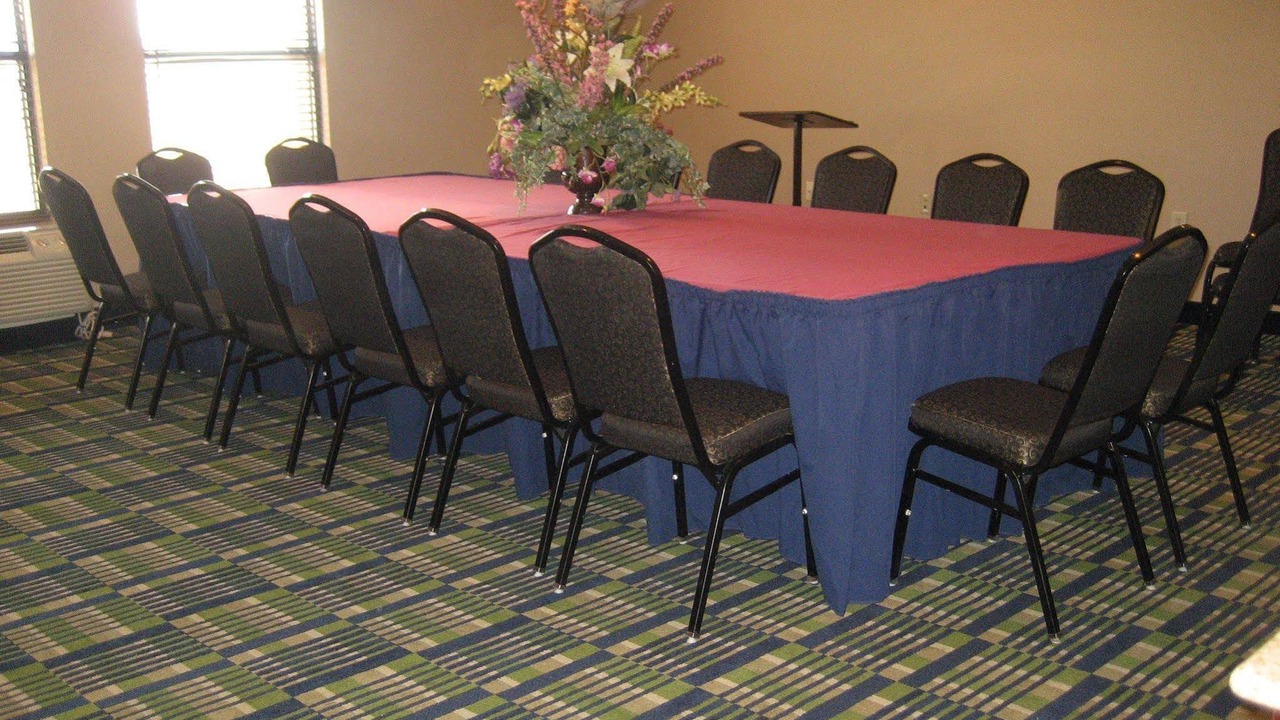 Photo of Livingroom in Roanoke Rapids