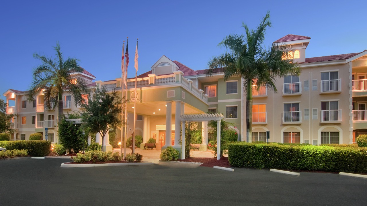 Photo of Buildings in North Naples