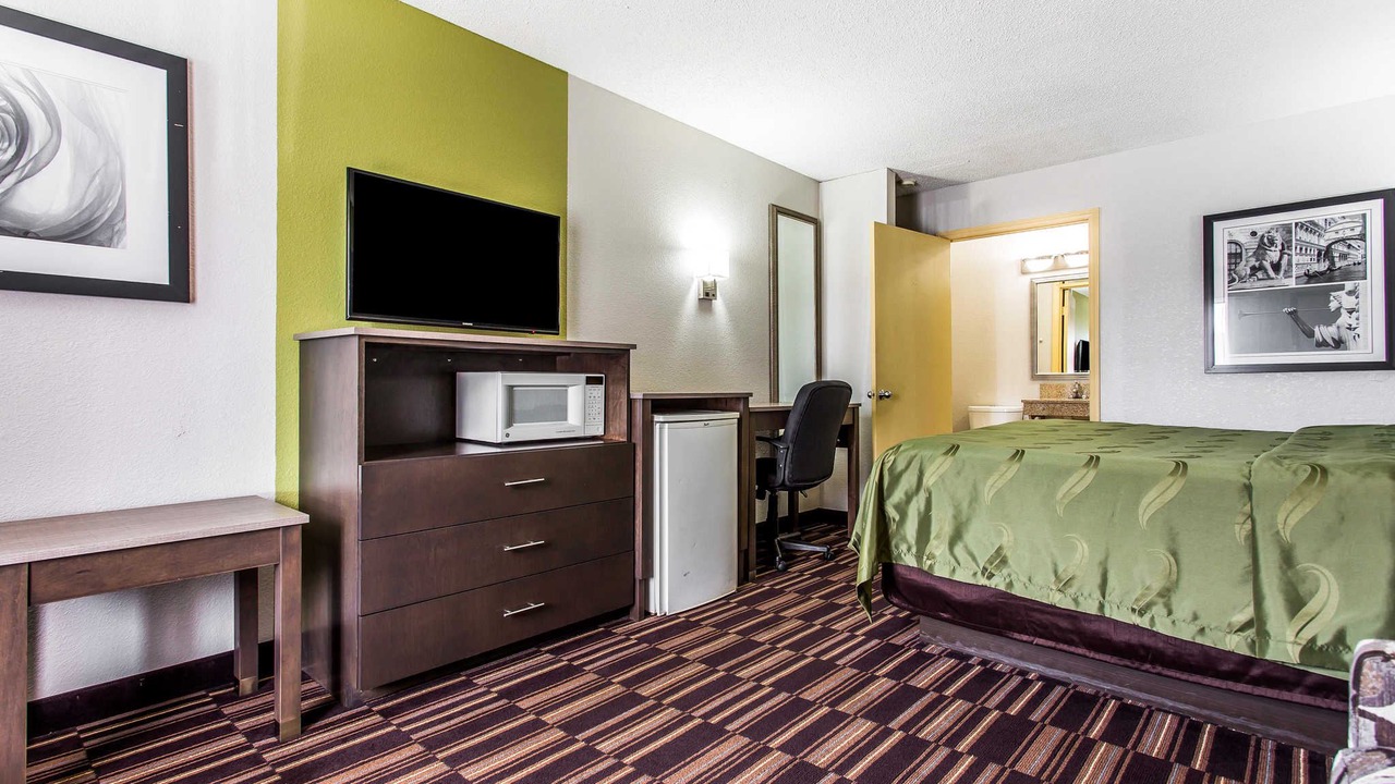 Photo of Bedroom in Albemarle