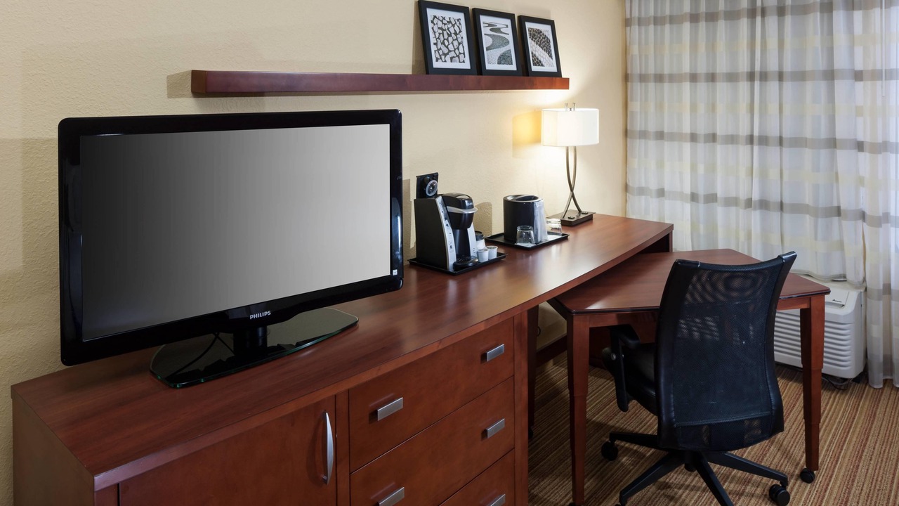 Photo of Livingroom in Tougaloo