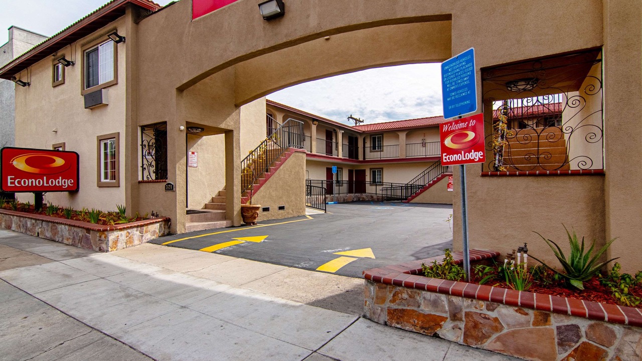 Photo of Buildings in Circle Area