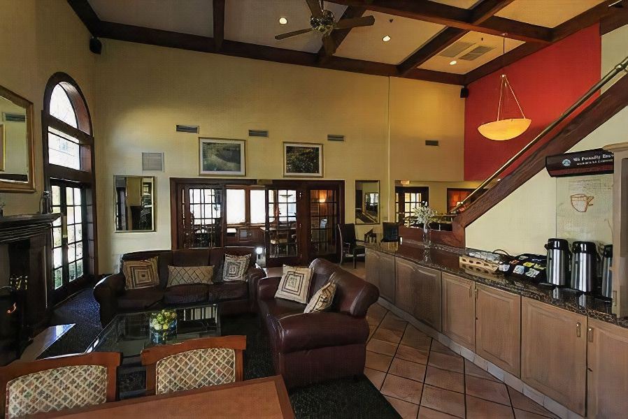 Photo of Livingroom in Newark