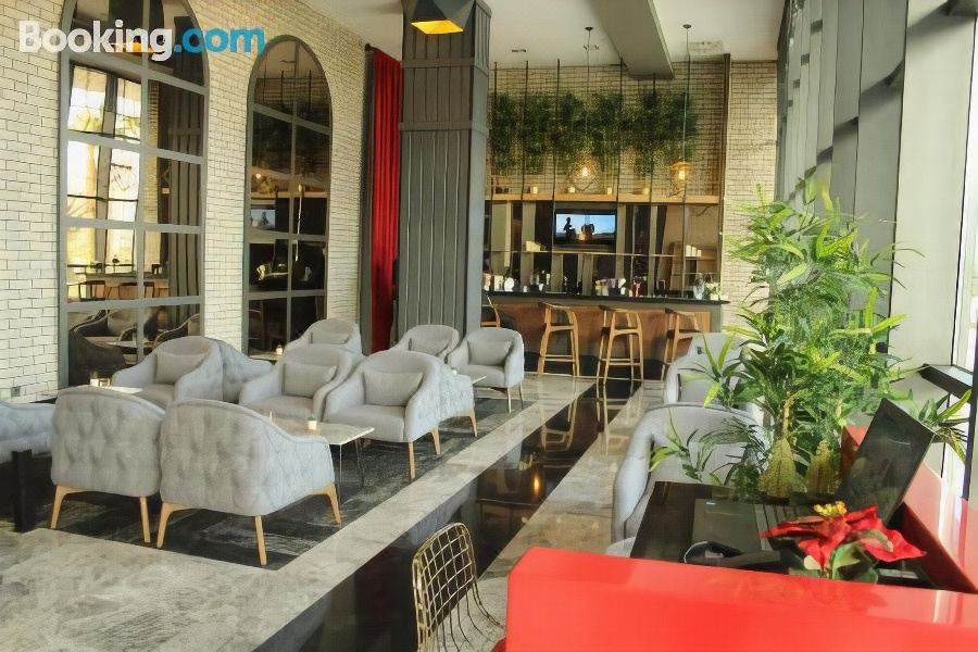 Photo of Livingroom in Tire